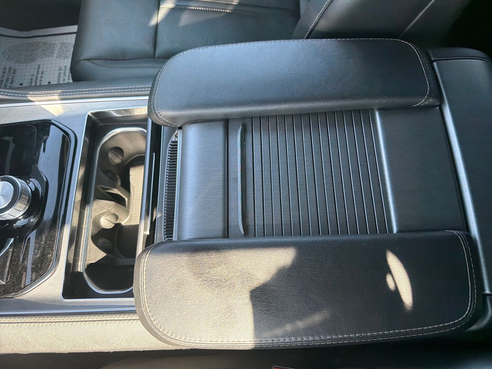 2025 Jeep Wagoneer Base