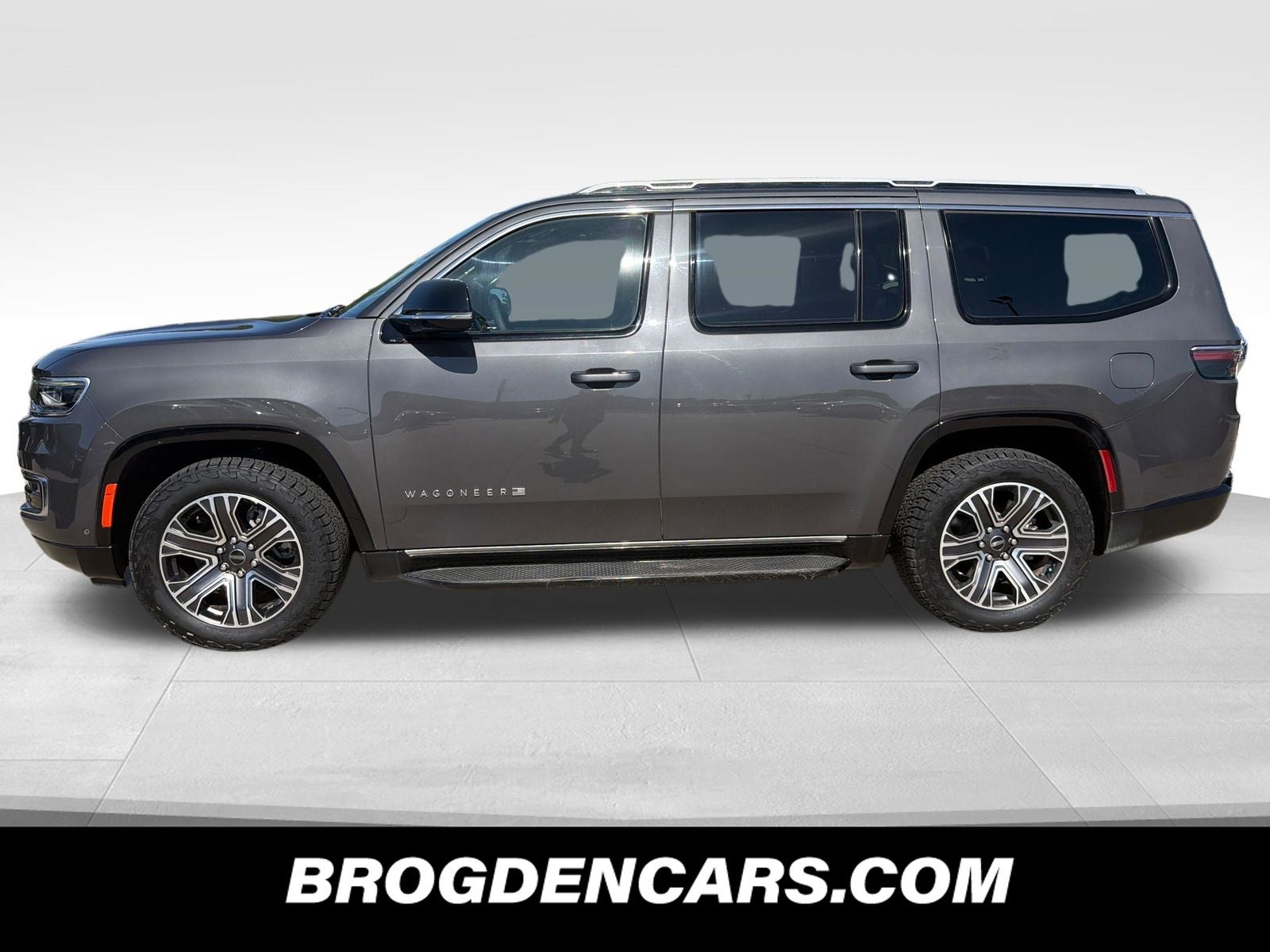 2025 Jeep Wagoneer Base