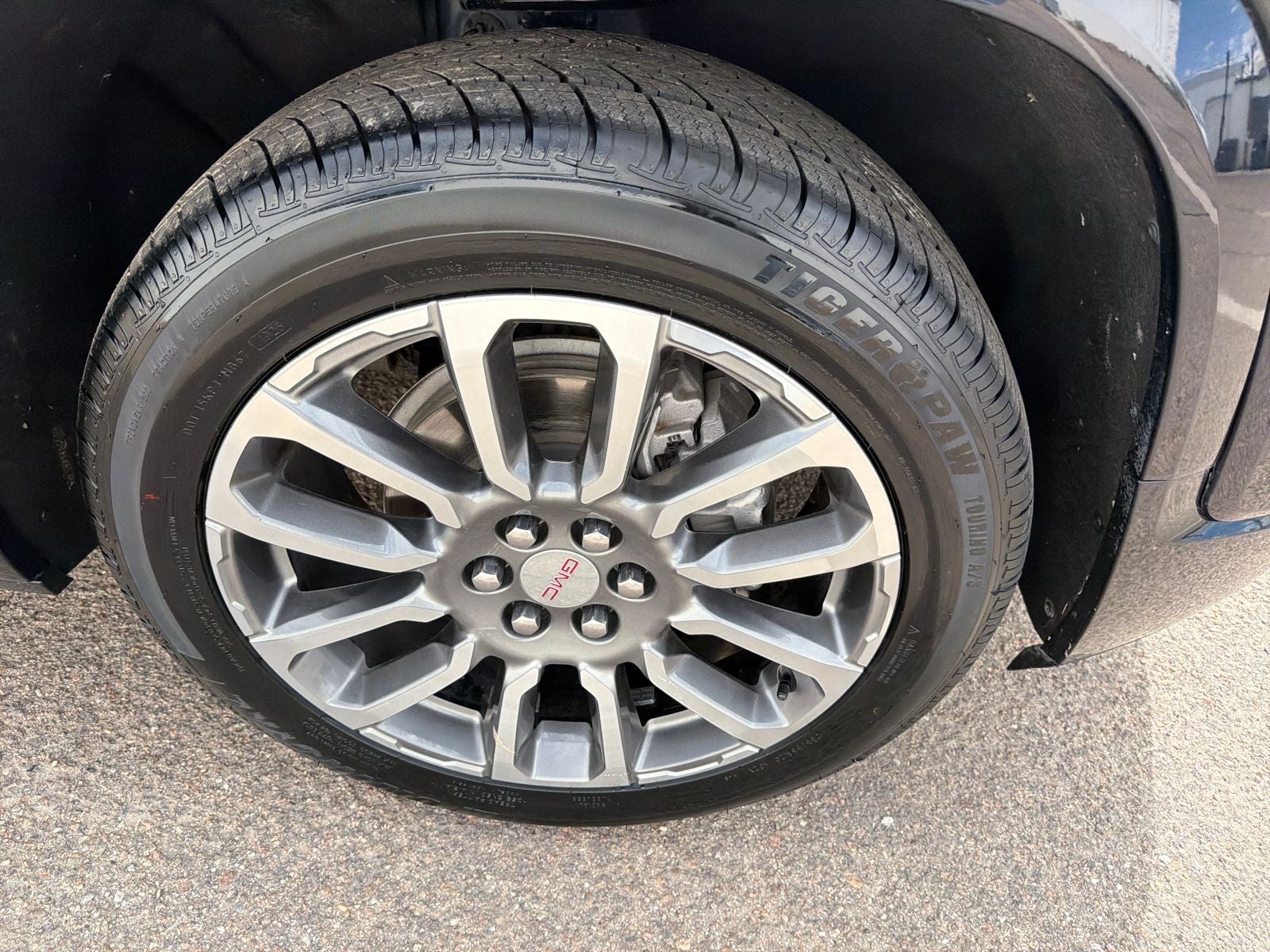 2021 GMC Acadia Denali