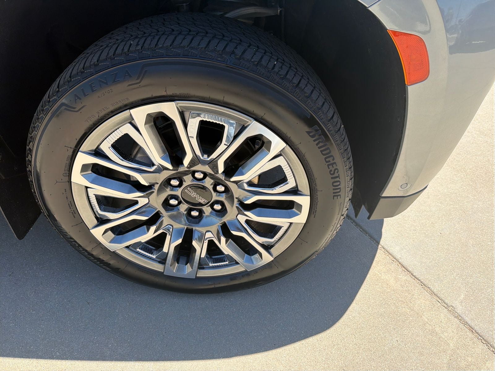 2024 GMC Yukon XL Denali Ultimate