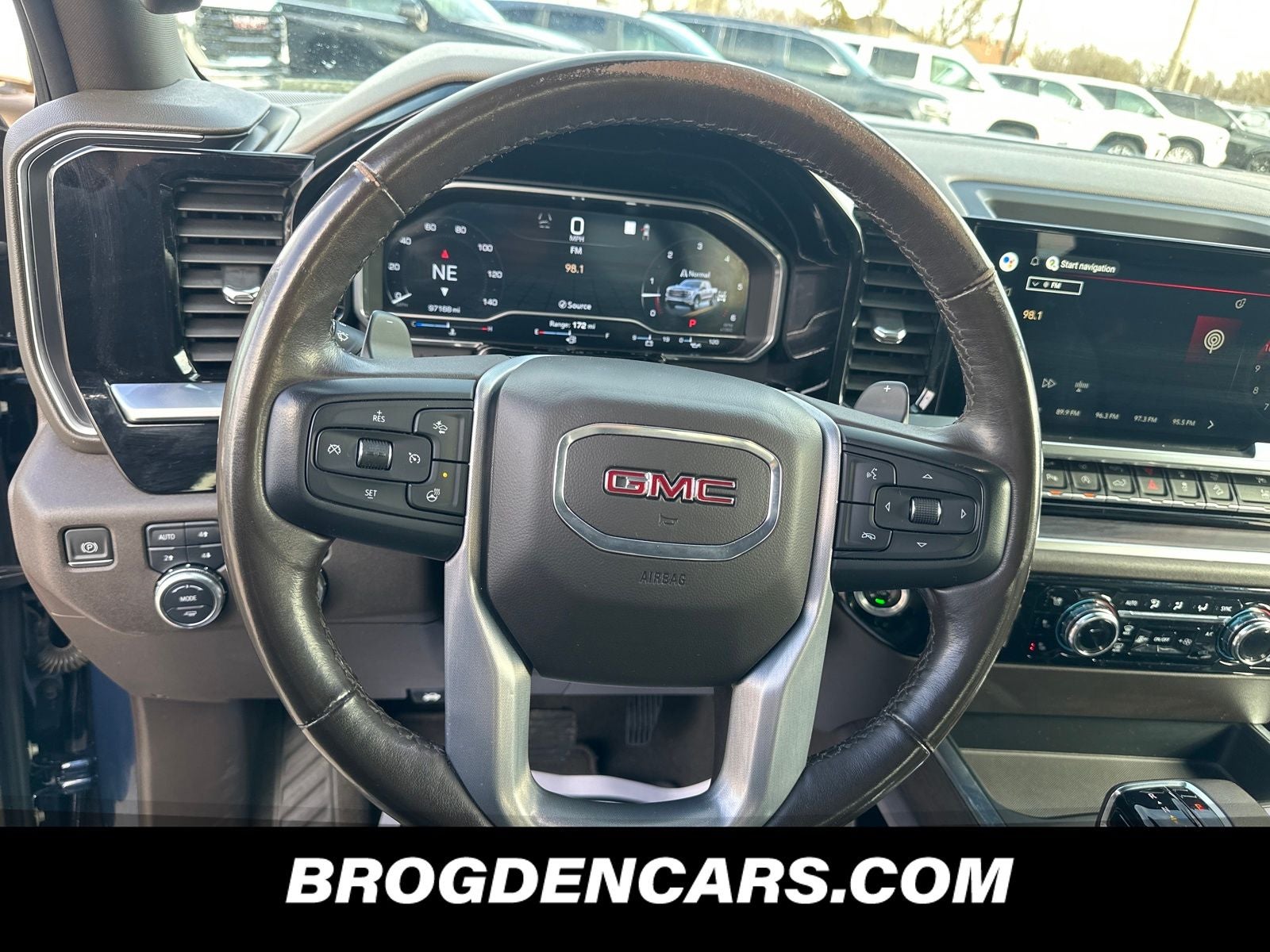 2022 GMC Sierra 1500 SLT