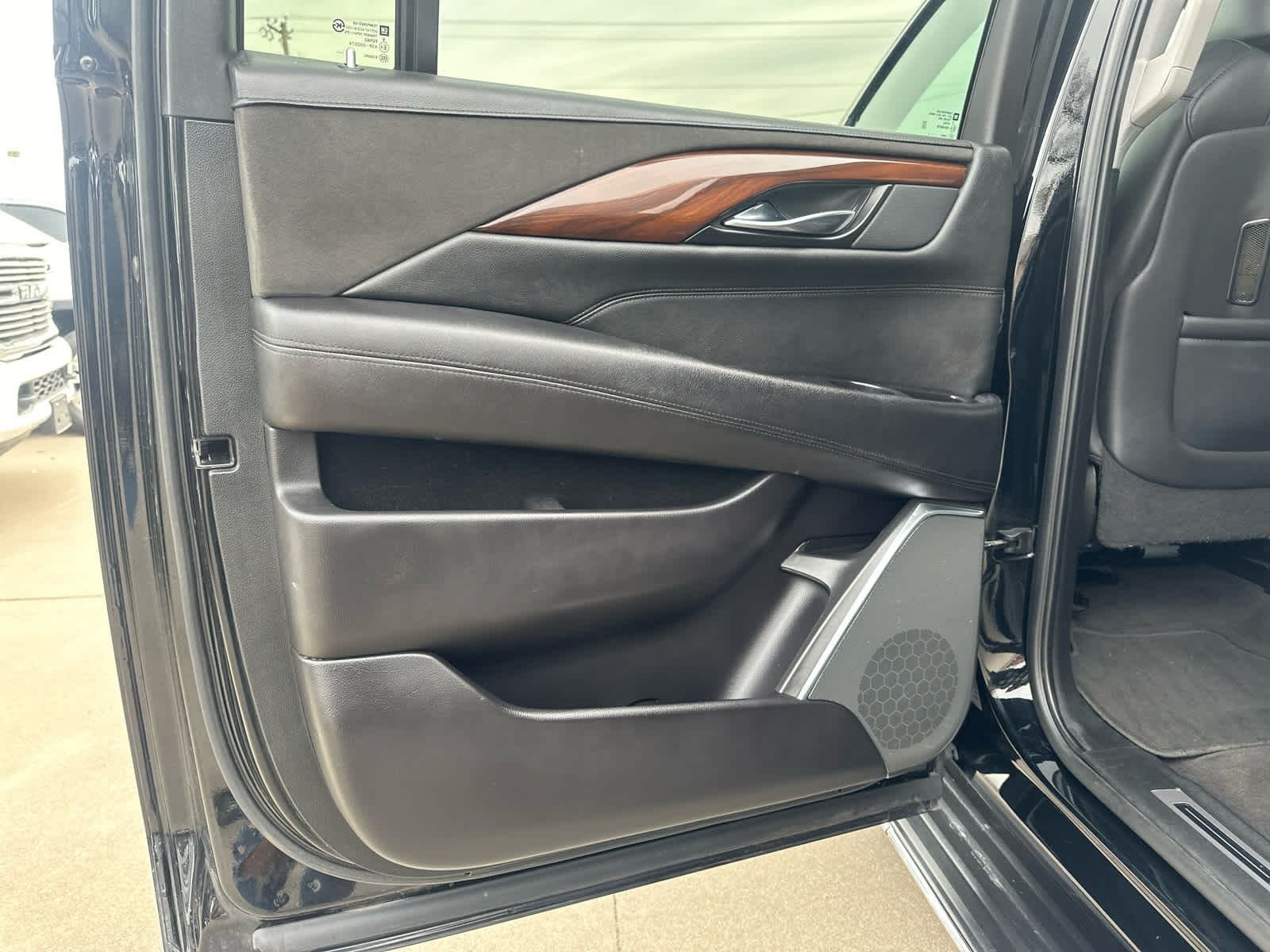 2020 Cadillac Escalade ESV Premium