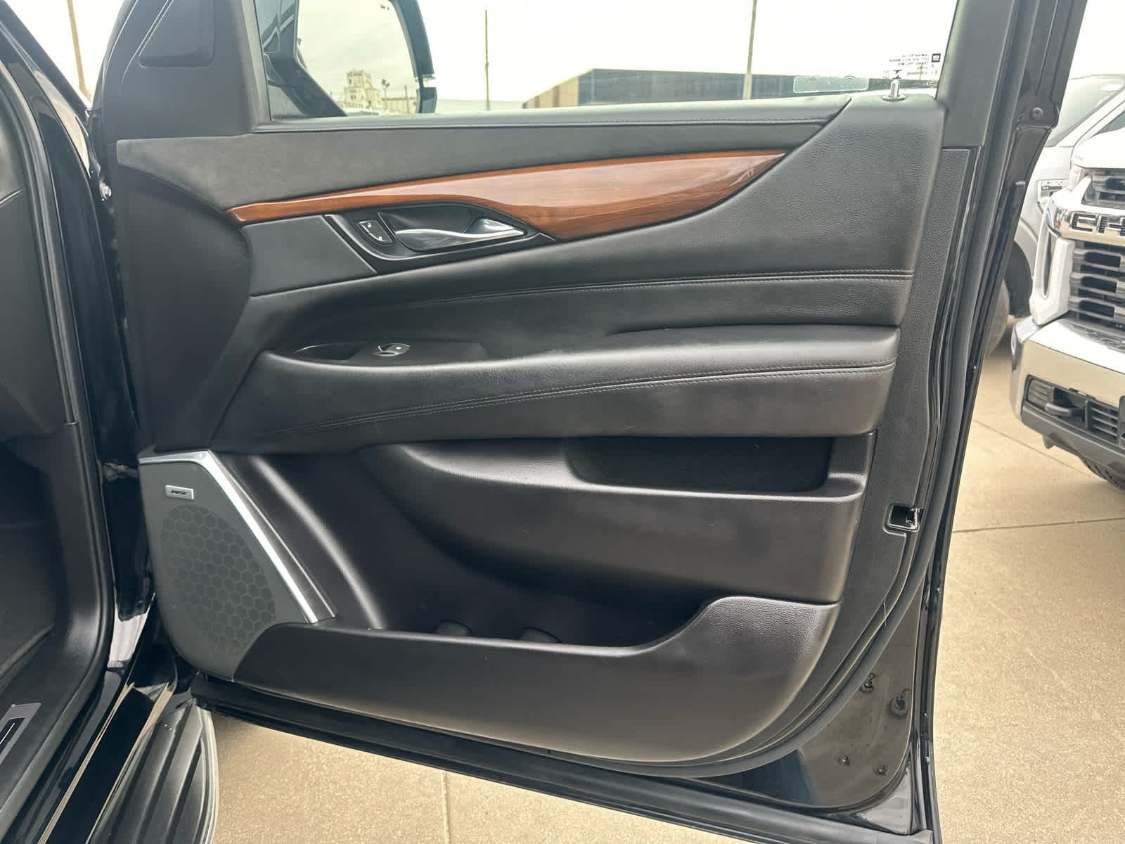 2020 Cadillac Escalade ESV Premium