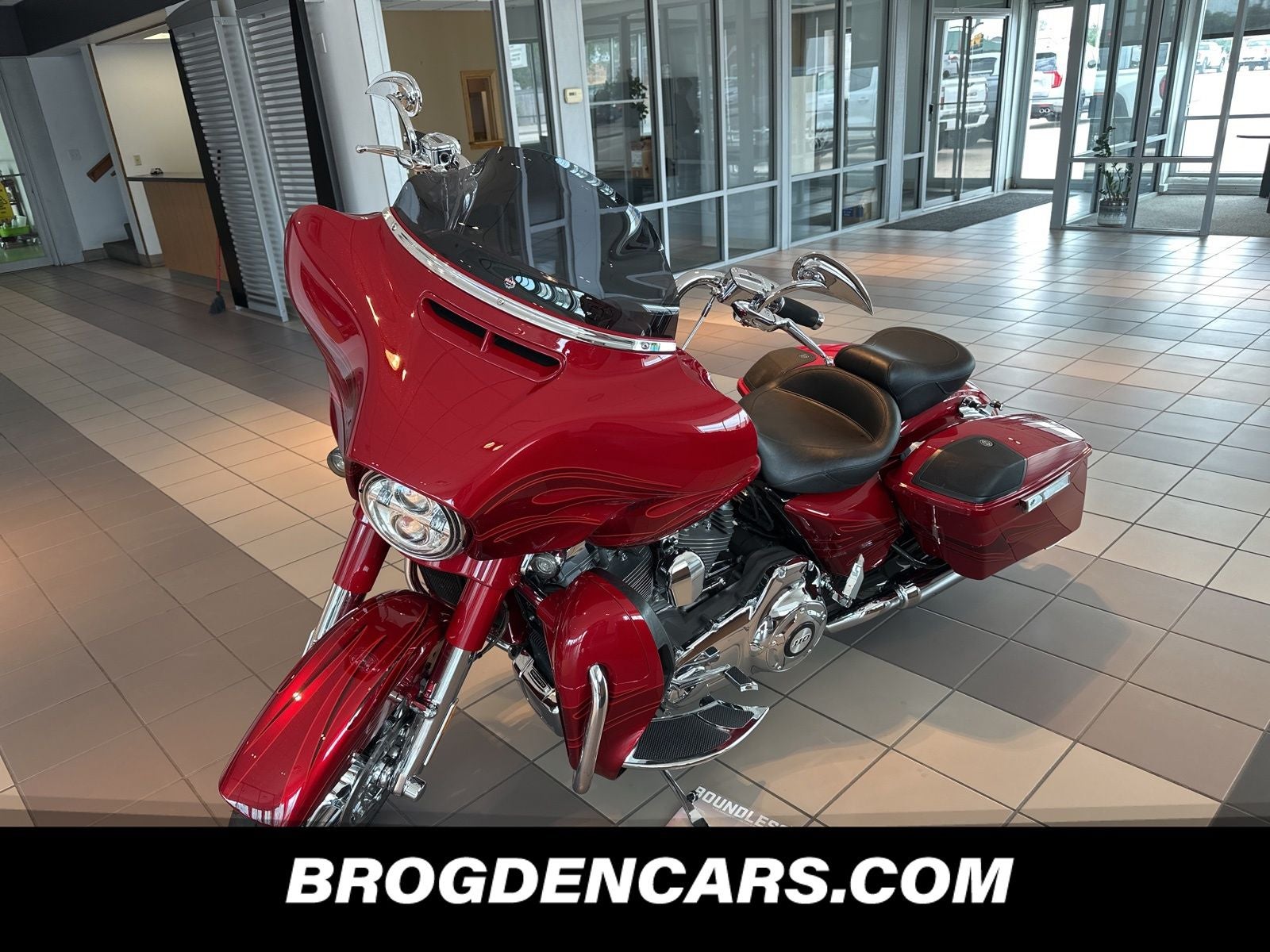 2016 Harley-Davidson Street Glide CVO