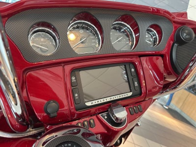 2016 Harley-Davidson Street Glide CVO