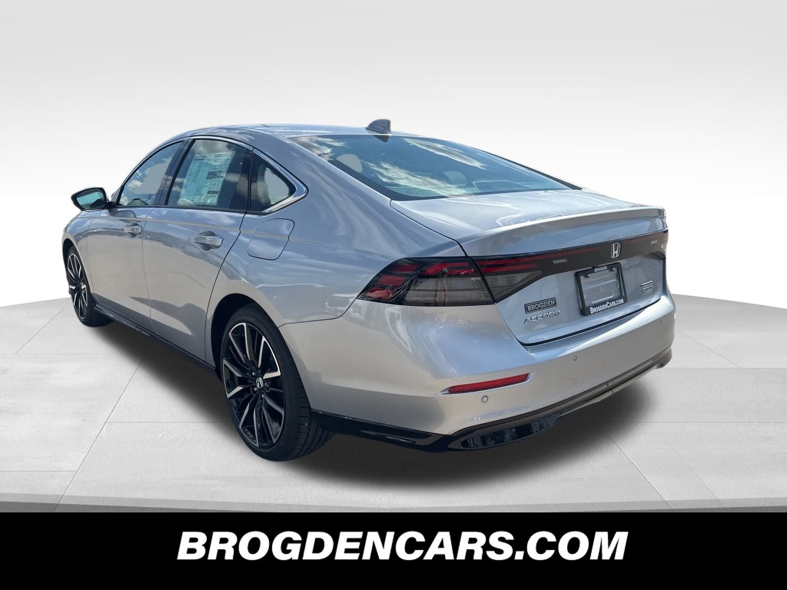 2025 Honda Accord Hybrid Touring