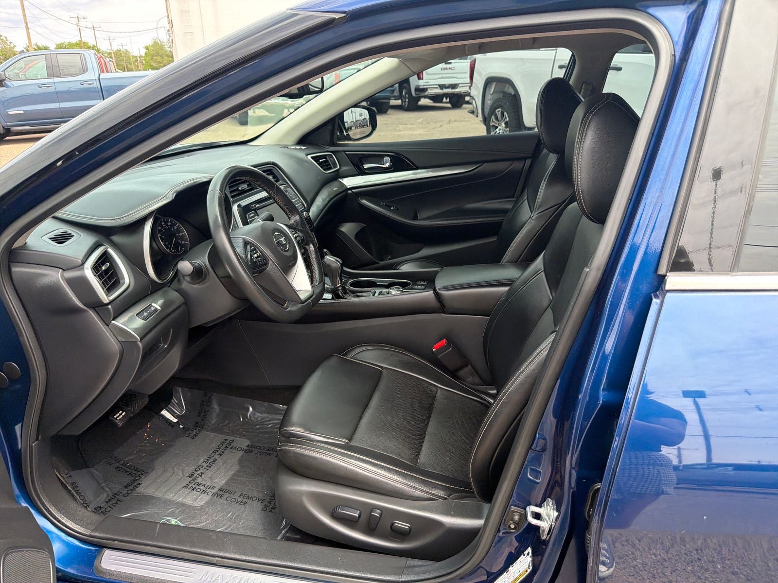 2022 Nissan Maxima SV