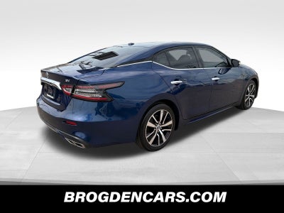 2022 Nissan Maxima SV