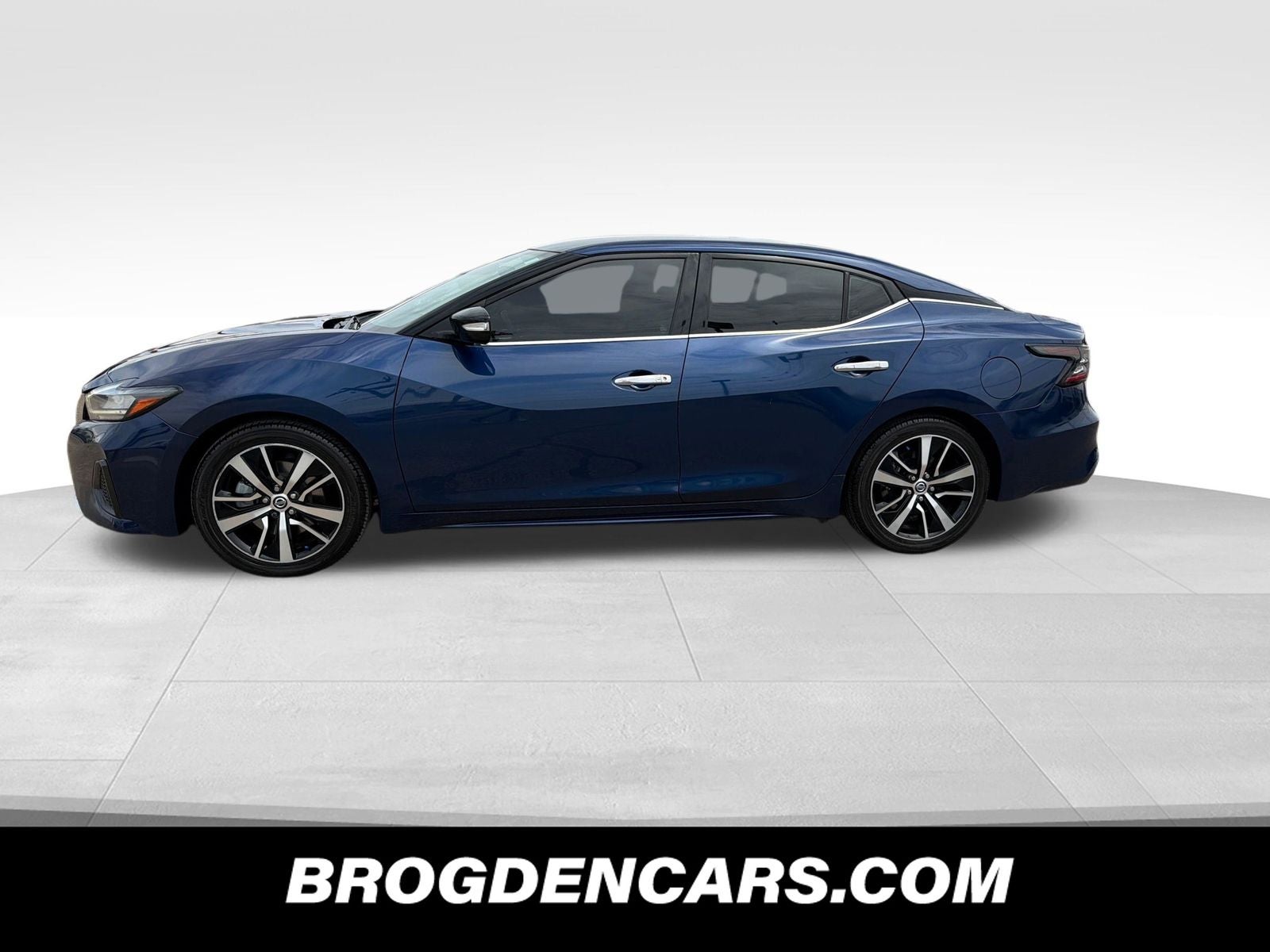 2022 Nissan Maxima SV