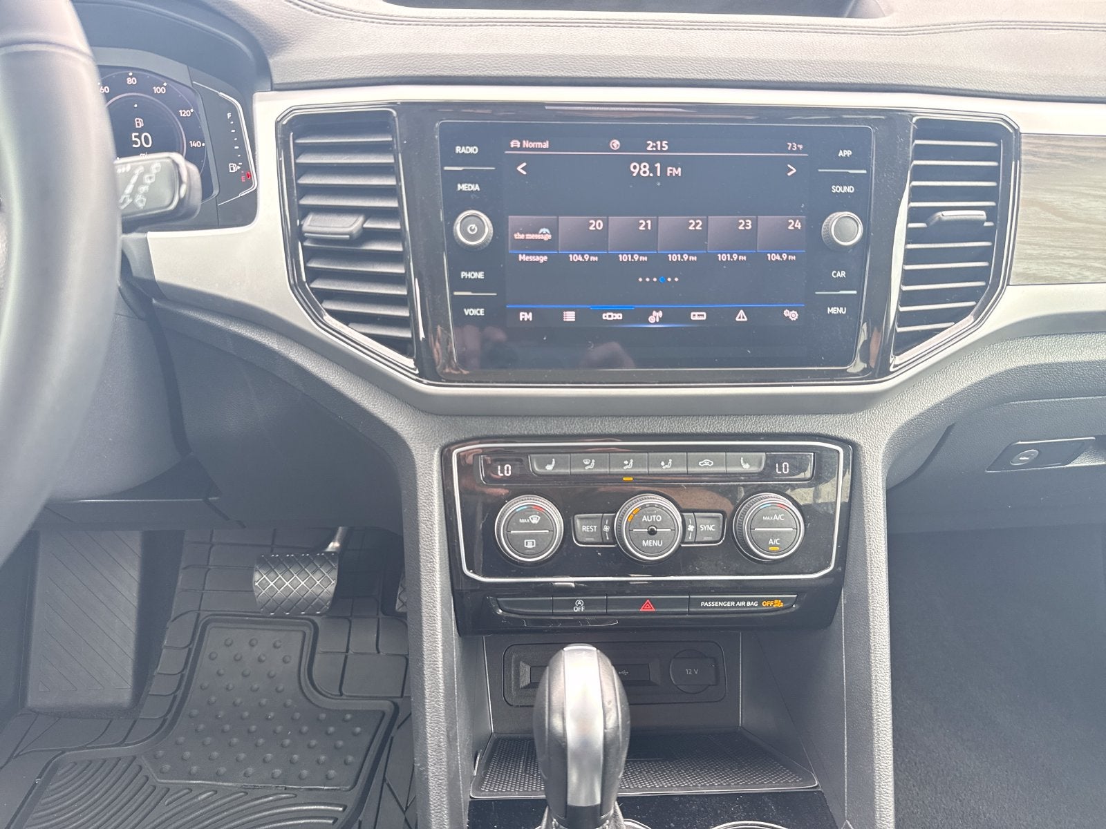 2022 Volkswagen Atlas 2.0T SE w/Technology