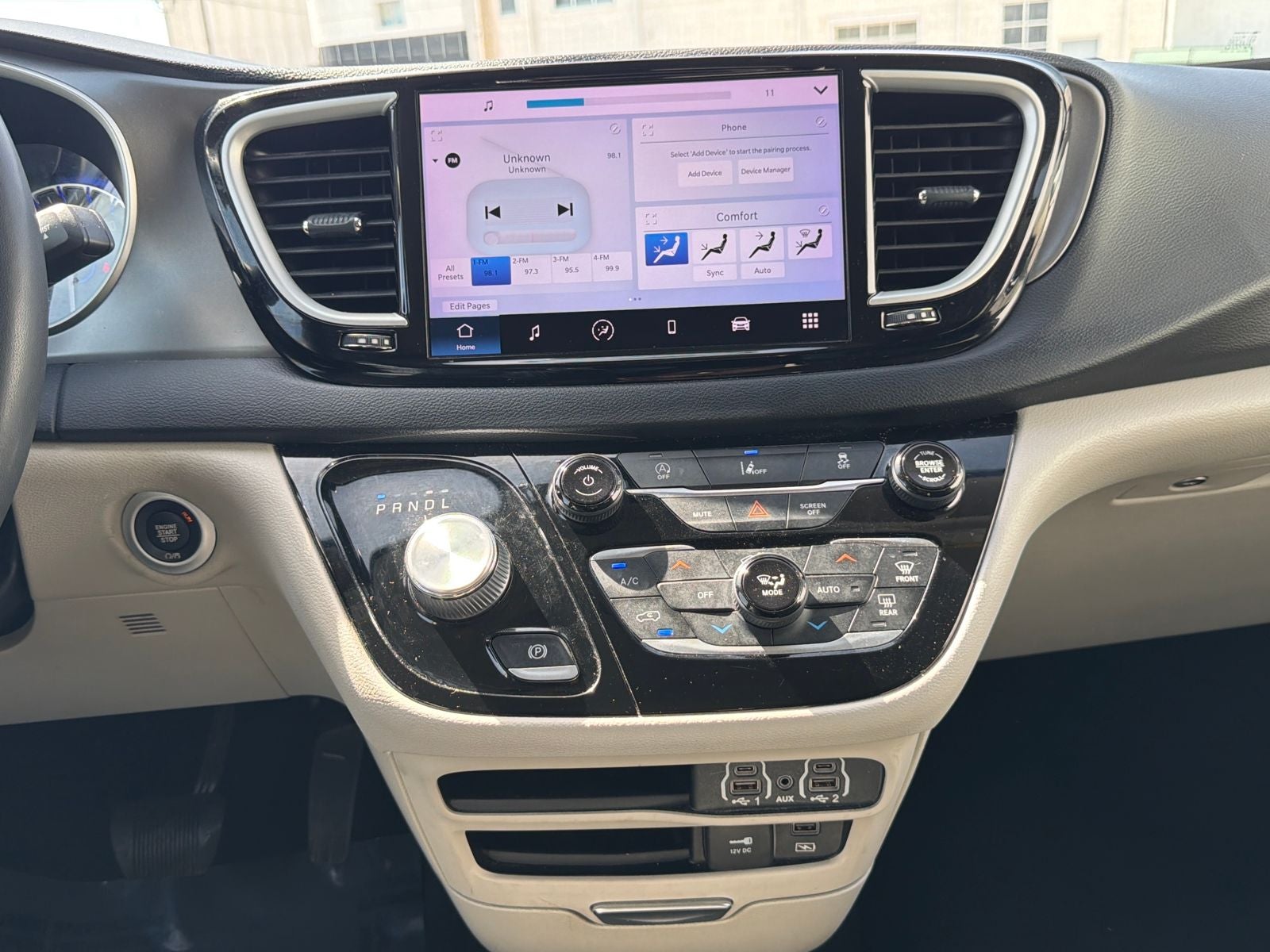 2022 Chrysler Pacifica Touring L