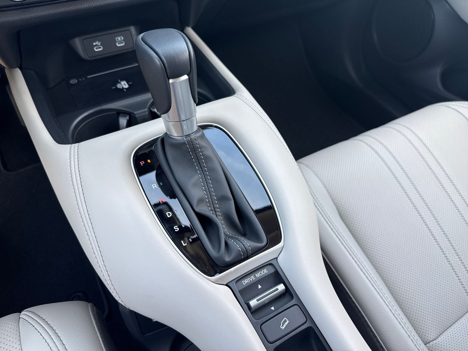 2026 Honda HR-V EX-L - Photo 11