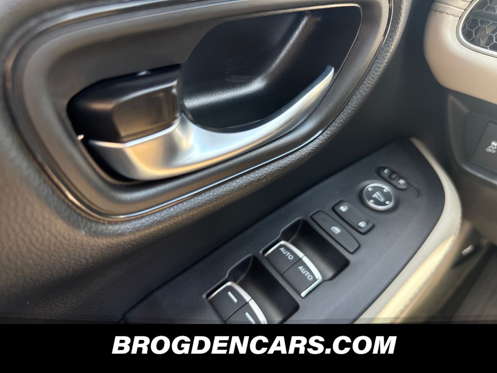 2026 Honda HR-V EX-L - Photo 6