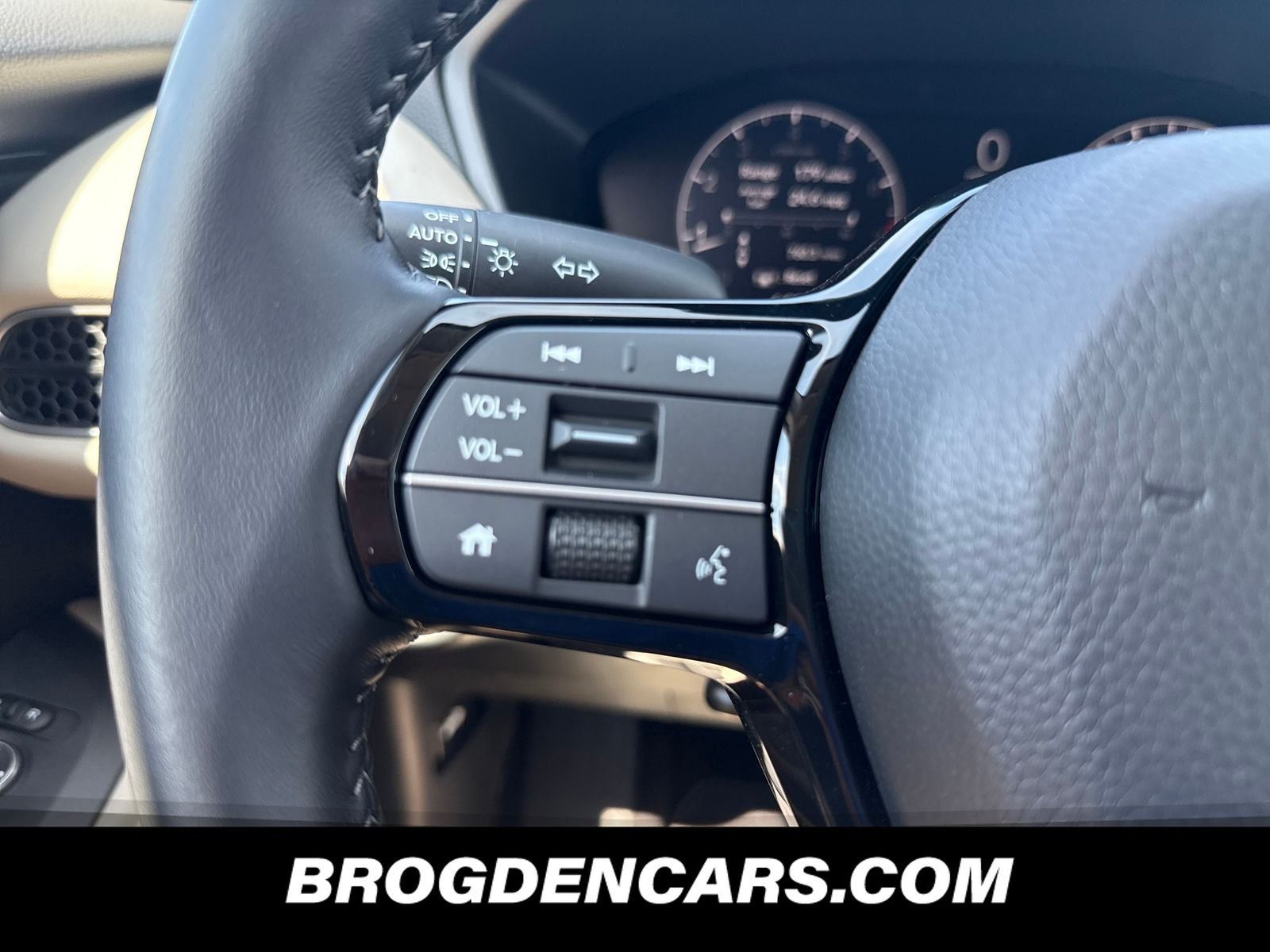 2026 Honda HR-V EX-L - Photo 8