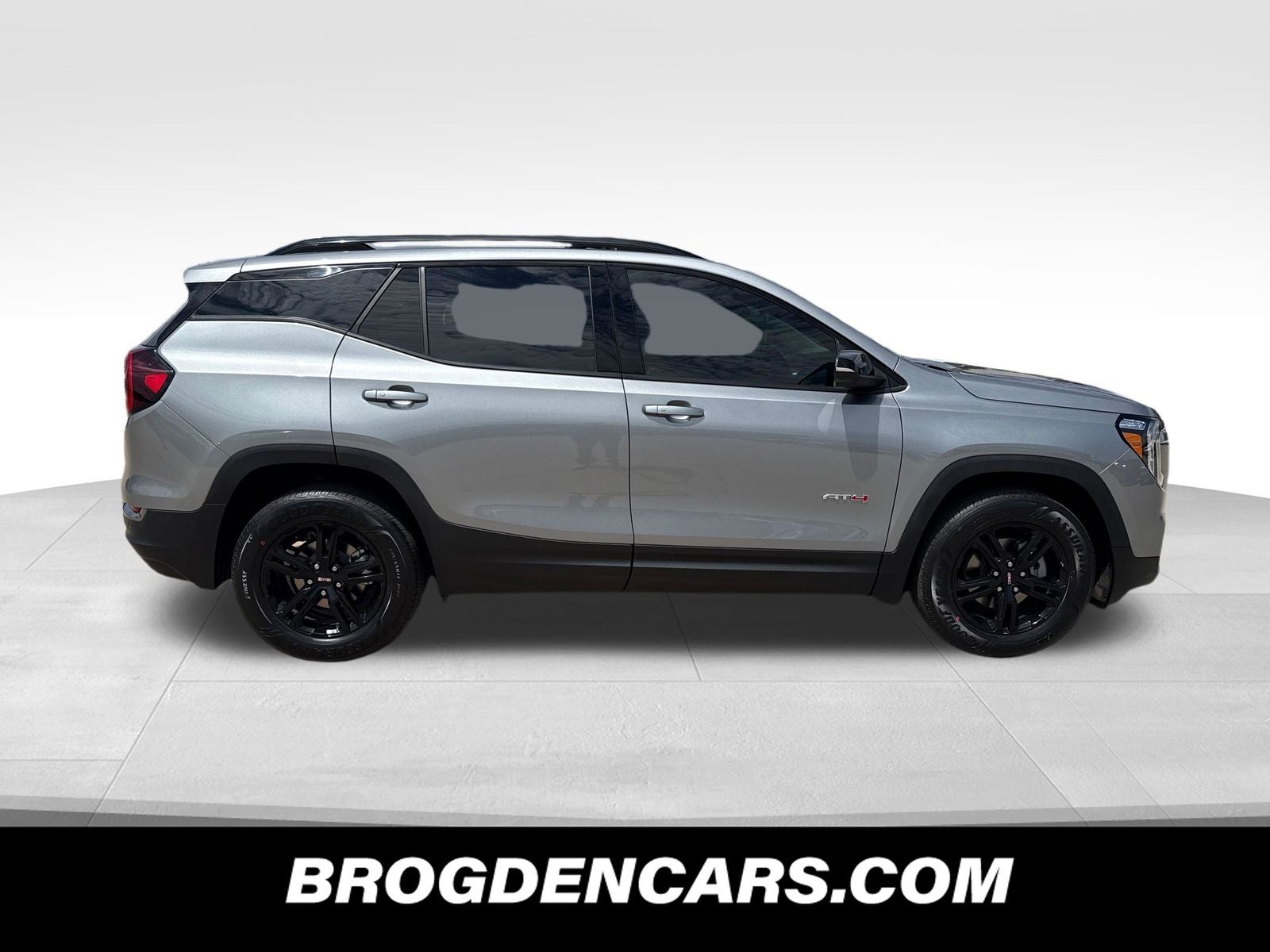 2024 GMC Terrain AT4