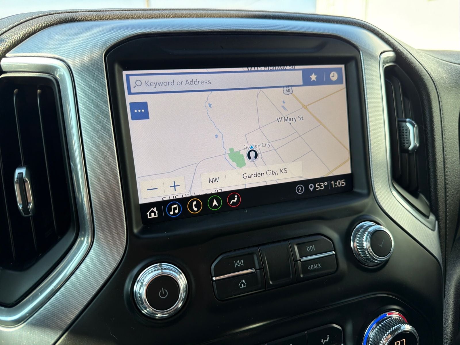 2020 GMC Sierra 1500 SLT