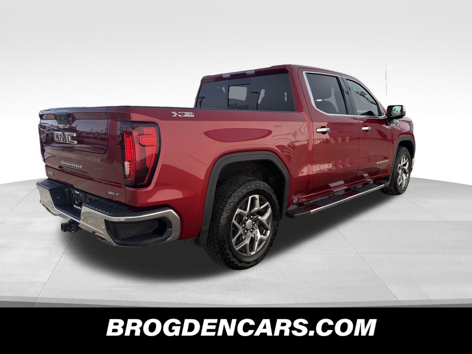 2025 GMC Sierra 1500 SLT