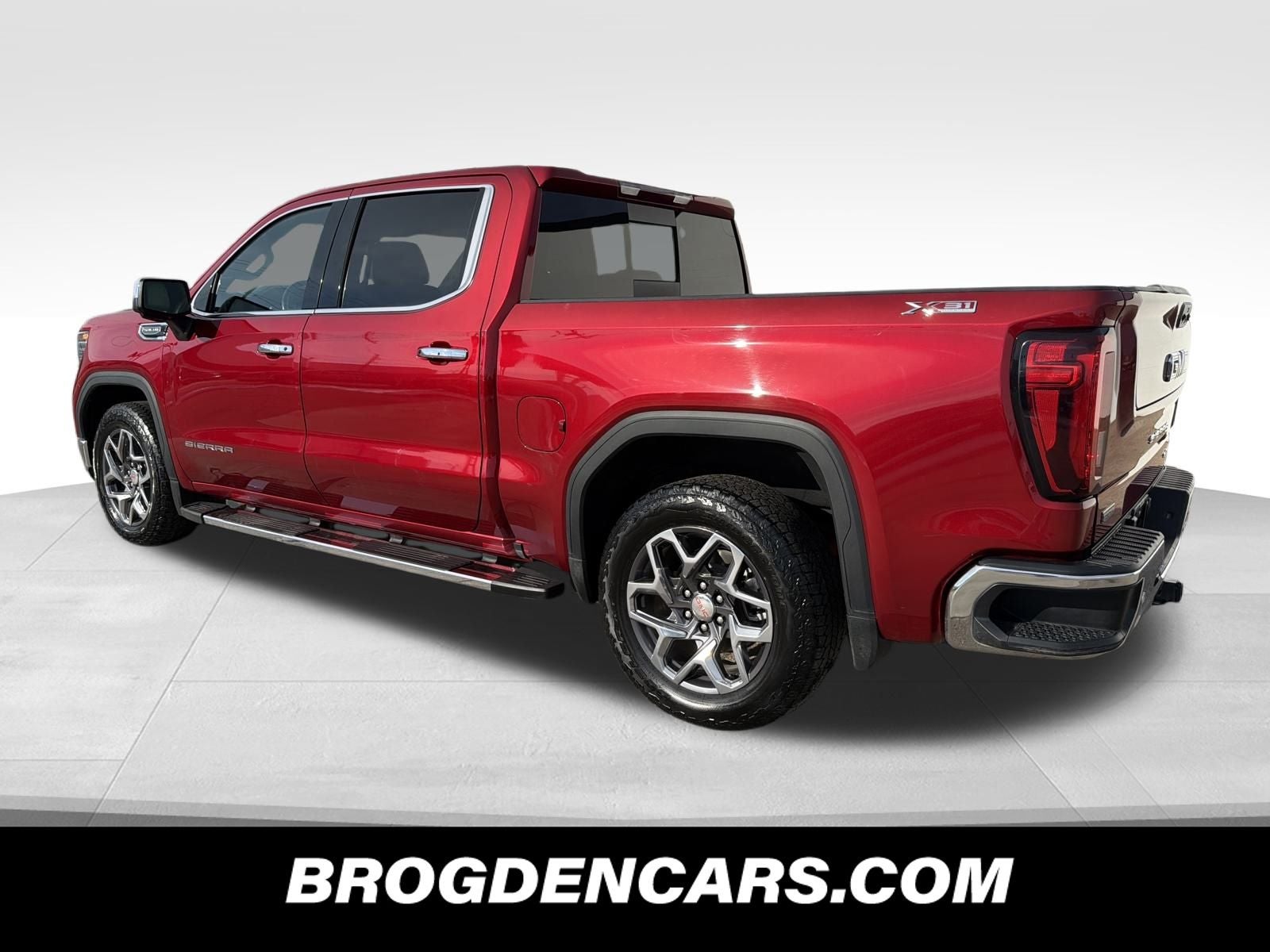 2025 GMC Sierra 1500 SLT
