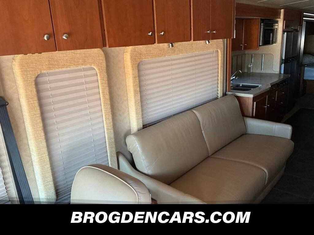 2008 Winnebago JOURNEY 39Z Base
