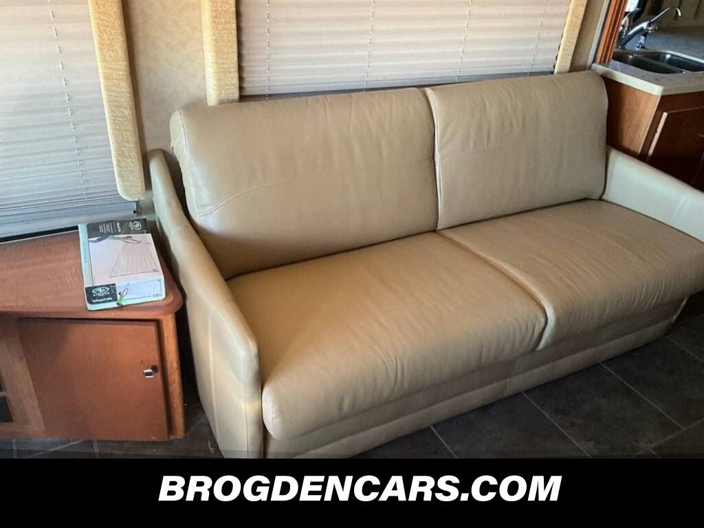 2008 Winnebago JOURNEY 39Z Base