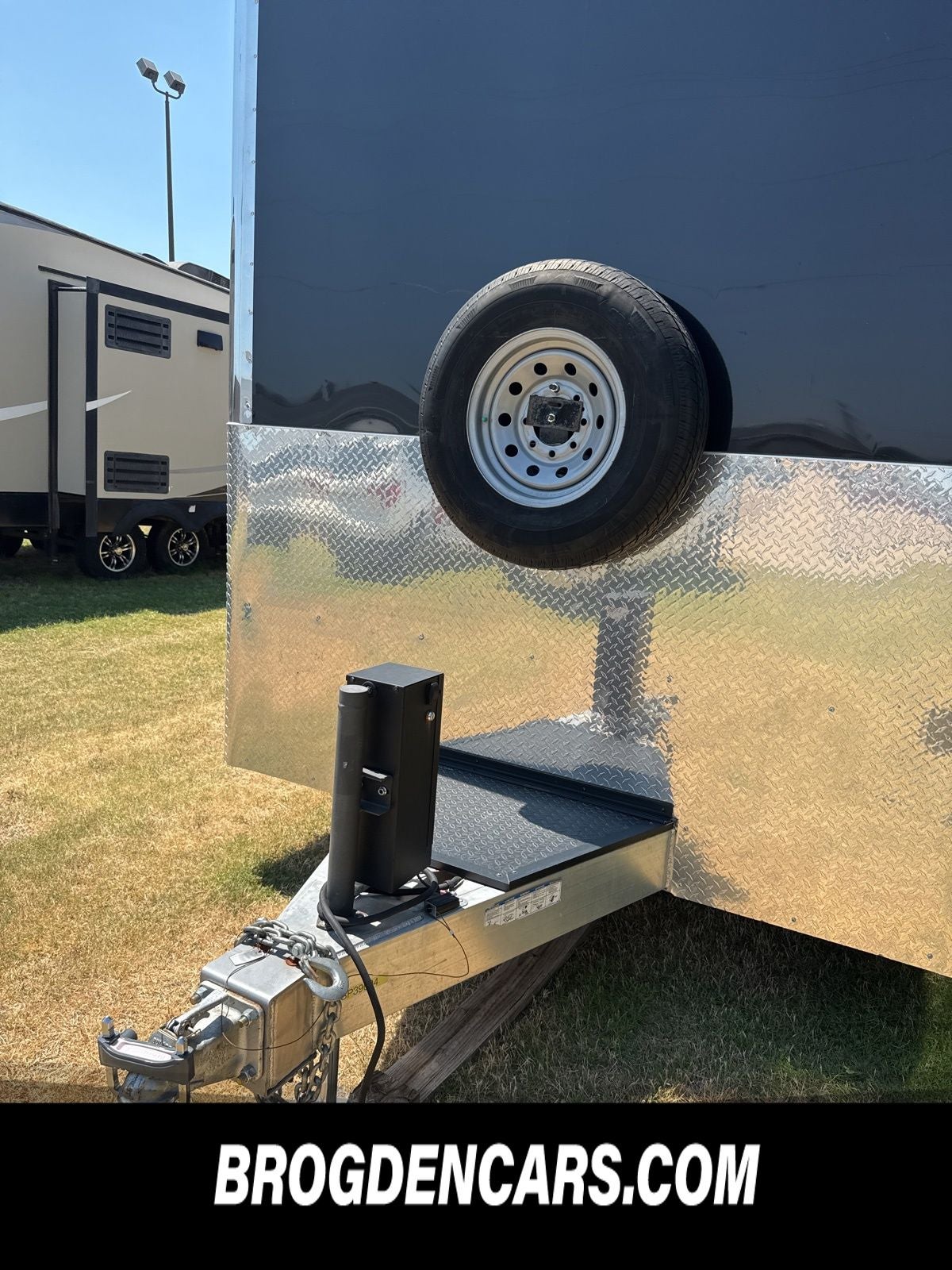 2022 CARGO MATE STACKER Base