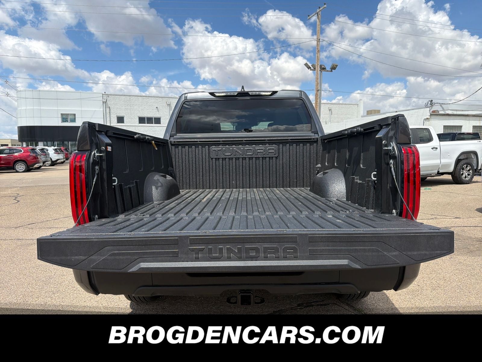 2025 Toyota Tundra SR5