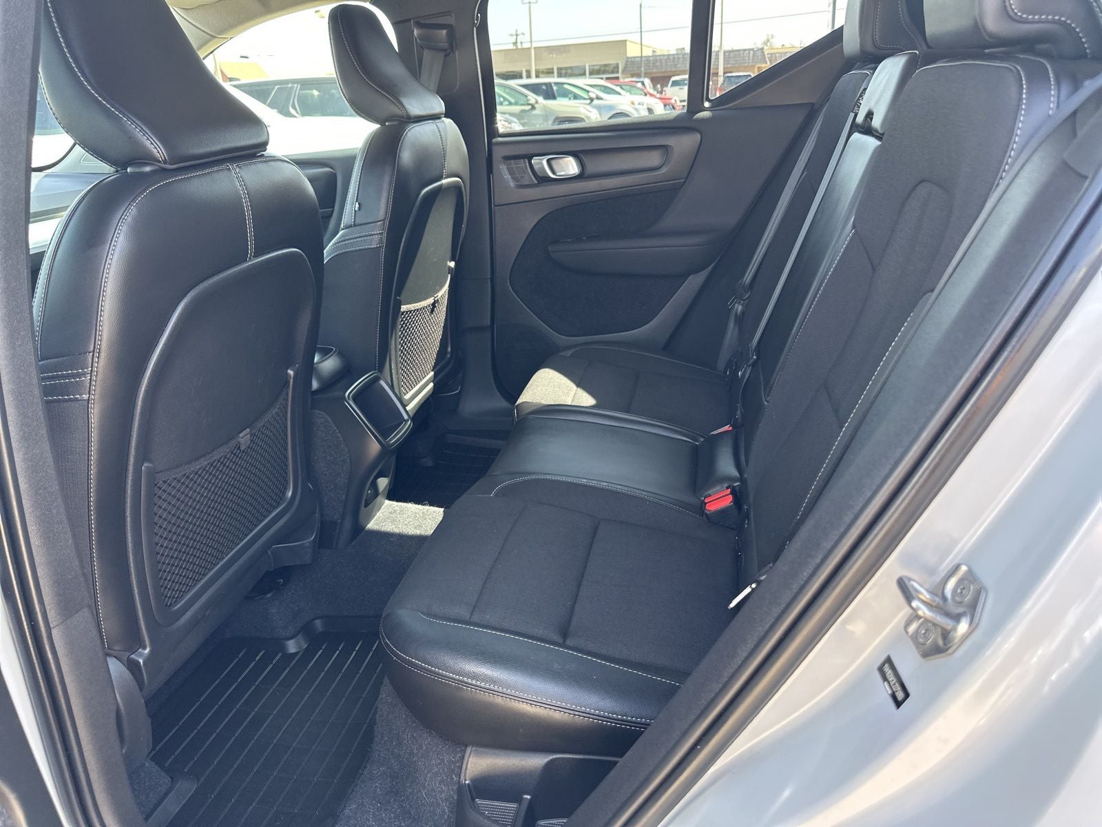 2020 Volvo XC40 Momentum