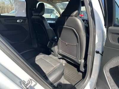 2020 Volvo XC40 Momentum