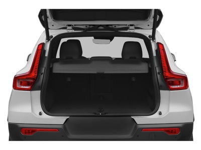2020 Volvo XC40 Momentum