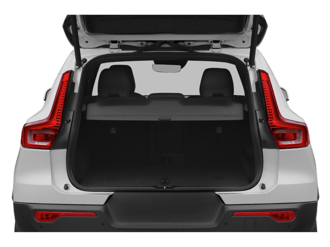 2020 Volvo XC40 Momentum